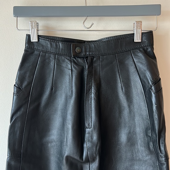 Vintage black leather midi pencil skirt - Picture 7 of 12